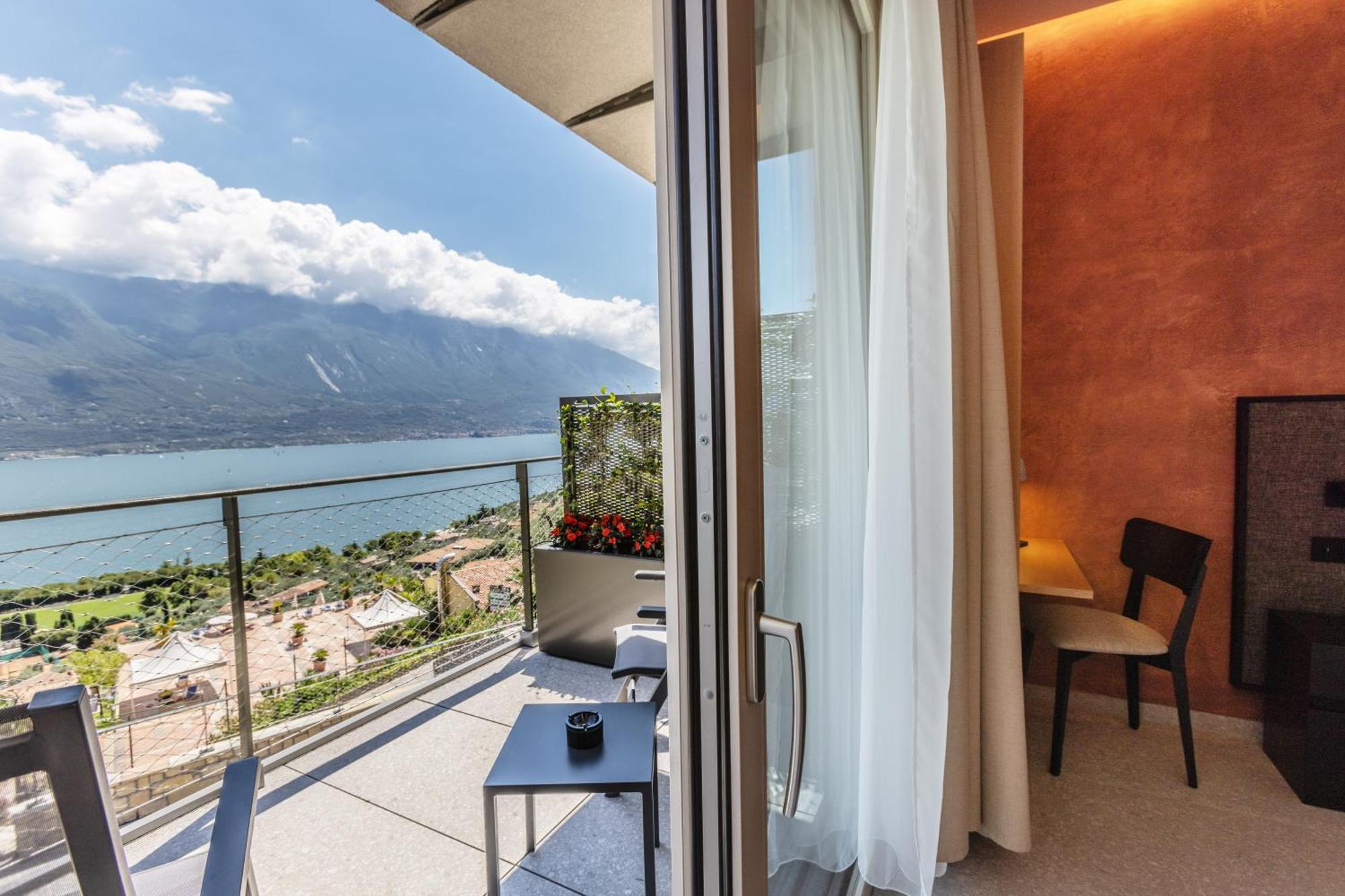 Llac Living Nature Hotel Limone sul Garda Chambre photo
